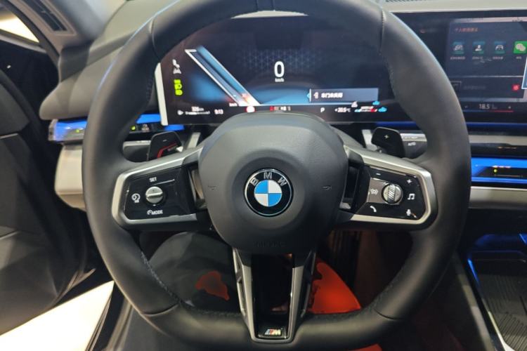 Used BMW 5 Series 2025 530Li Leading Model M Sport Package Steering Wheel