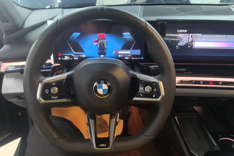 Used BMW 5 Series 2025 525Li M Sport Package Steering Wheel
