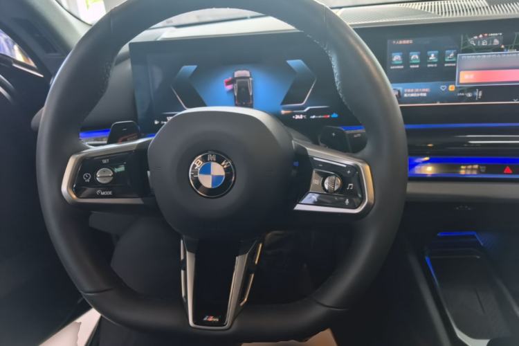 Used BMW 5 Series 2025 530Li Leading Model M Sport Package Steering Wheel