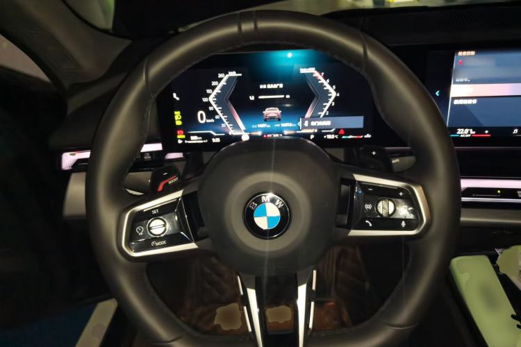 Used BMW 5 Series 2025 525Li M Sport Package Steering Wheel