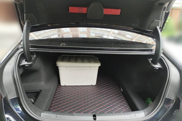Used BMW 5 Series 2025 525Li M Sport Package Trunk