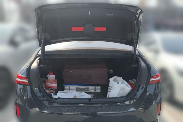 Used BMW 5 Series 2025 525Li M Sport Package Trunk