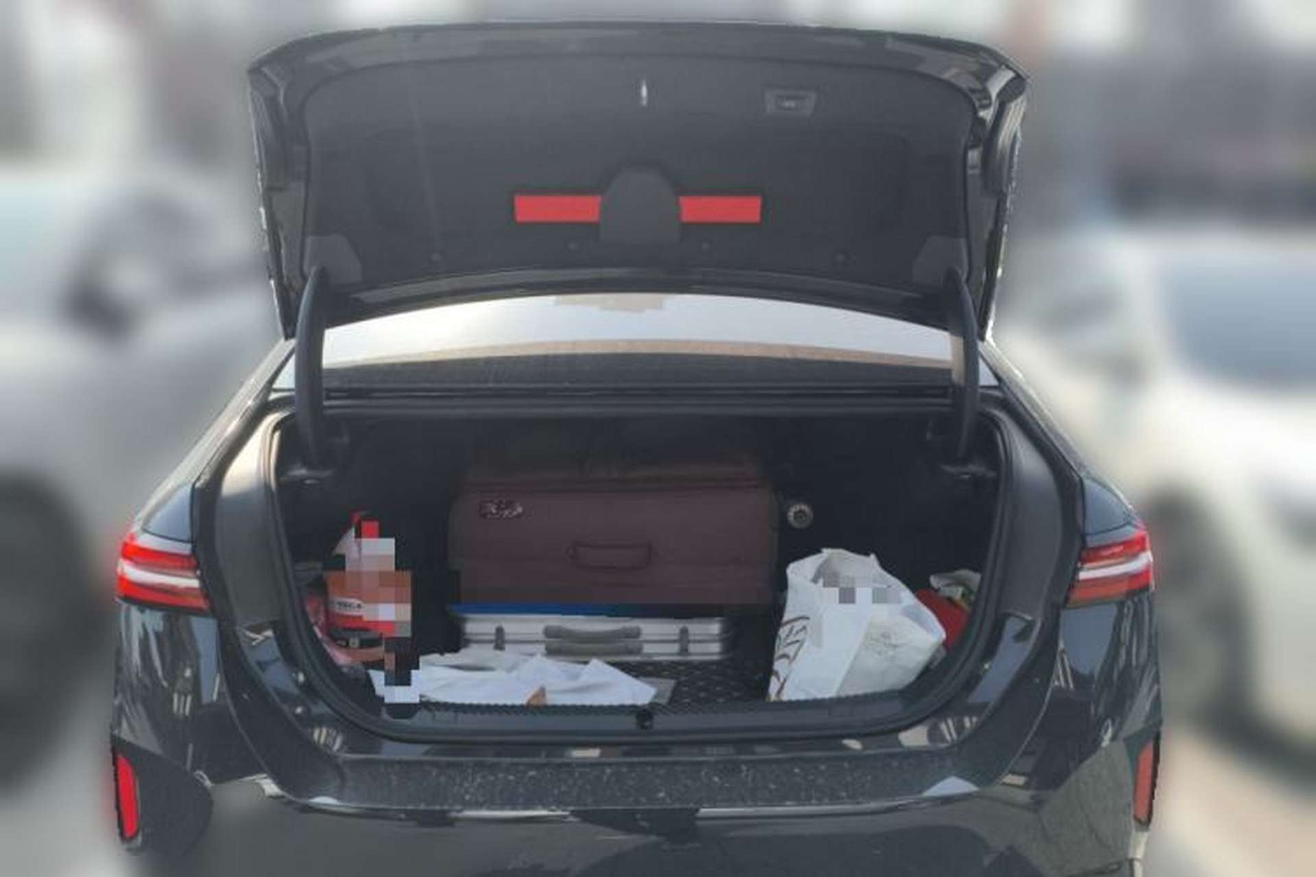 Used BMW 5 Series 2025 525Li M Sport Package Trunk