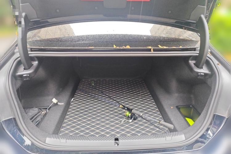 Used BMW 5 Series 2025 530Li Leading Model M Sport Package Trunk