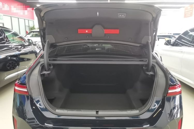 Used BMW 5 Series 2025 530Li Leading Model M Sport Package Trunk