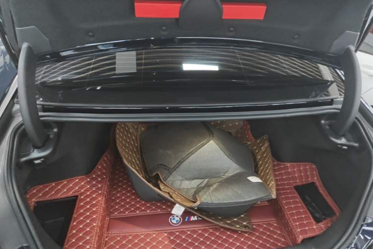 Used BMW 5 Series 2025 530Li Leading Model M Sport Package Trunk