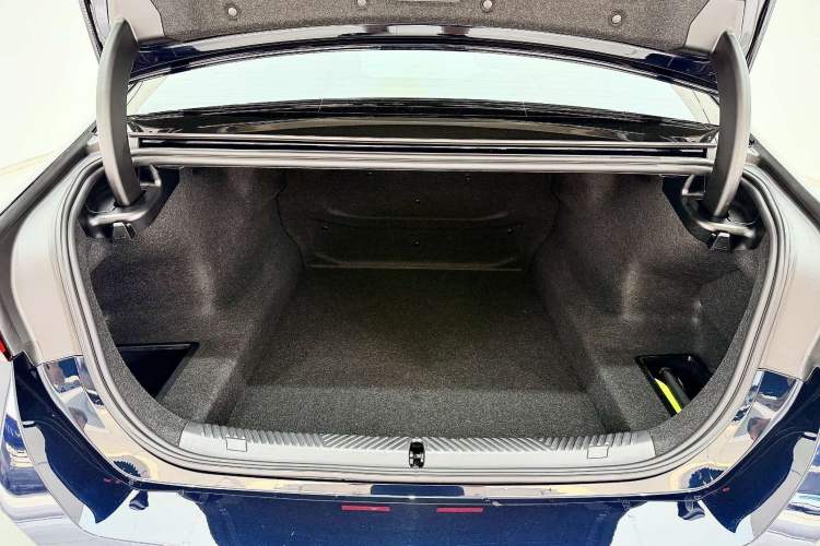 Used BMW 5 Series 2025 530Li Leading Model M Sport Package Trunk