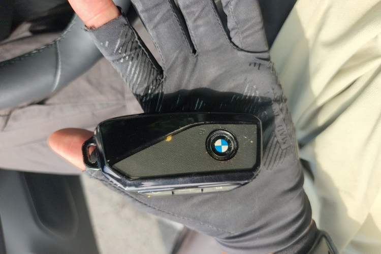 Used BMW 5 Series 2025 530Li Luxury Edition M Sport Package Vehicle Key