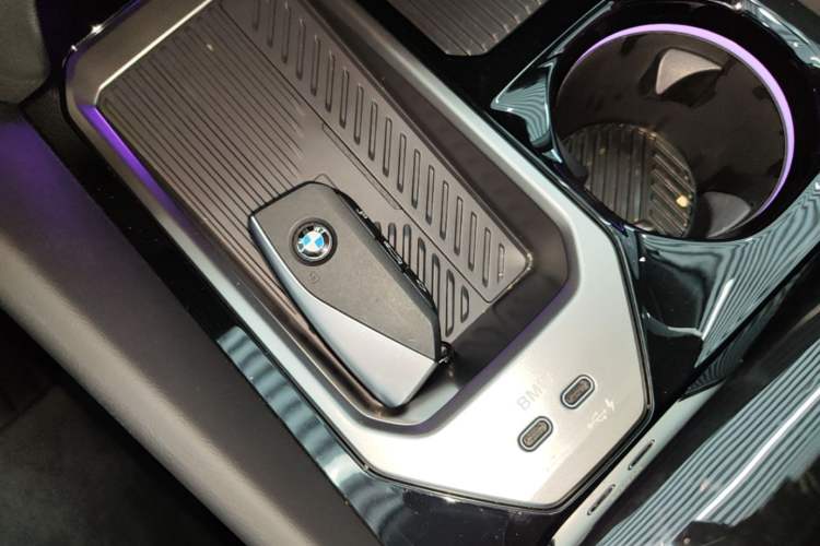 Used BMW 5 Series 2025 525Li M Sport Package Vehicle Key