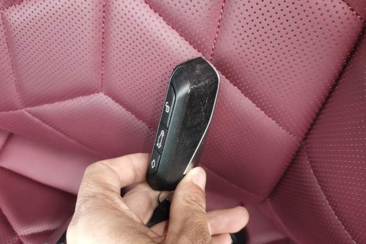 Used BMW 5 Series 2025 530Li Leading Model M Sport Package Vehicle Key