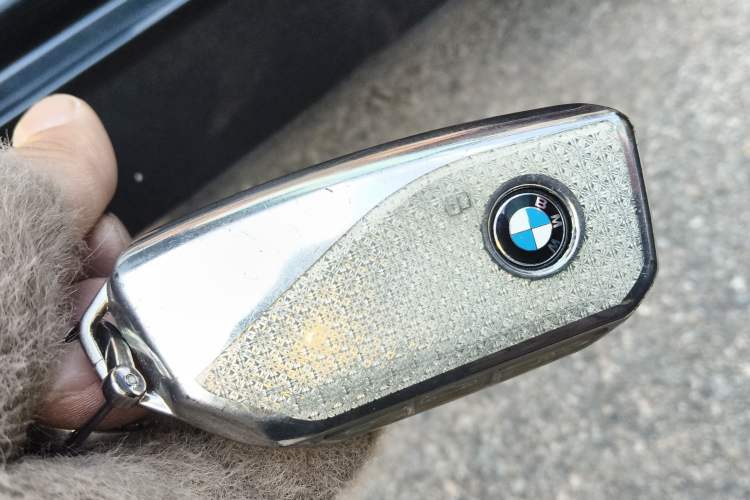 Used BMW 5 Series 2025 530Li Luxury Edition M Sport Package Vehicle Key