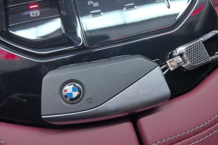 Used BMW 5 Series 2025 530Li Leading Model M Sport Package Vehicle Key