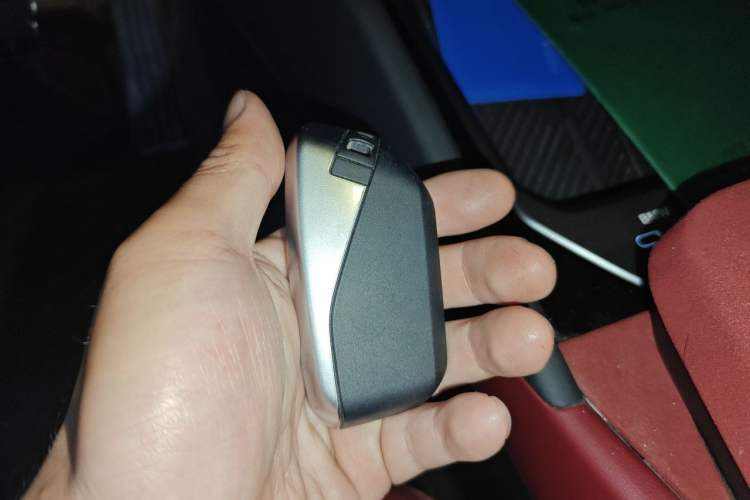 Used BMW 5 Series 2025 530Li Leading Model M Sport Package Vehicle Key