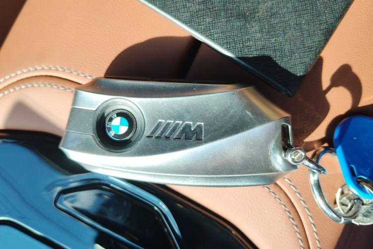 Used BMW 5 Series 2025 530Li Luxury Edition M Sport Package Vehicle Key
