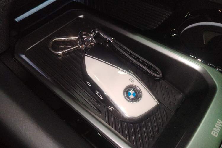 Used BMW 5 Series 2025 530Li Leading Model M Sport Package Vehicle Key
