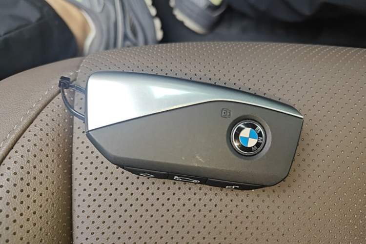 Used BMW 5 Series 2025 530Li Leading Model M Sport Package Vehicle Key