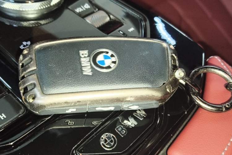 Used BMW 5 Series 2025 530Li Leading Model M Sport Package Vehicle Key