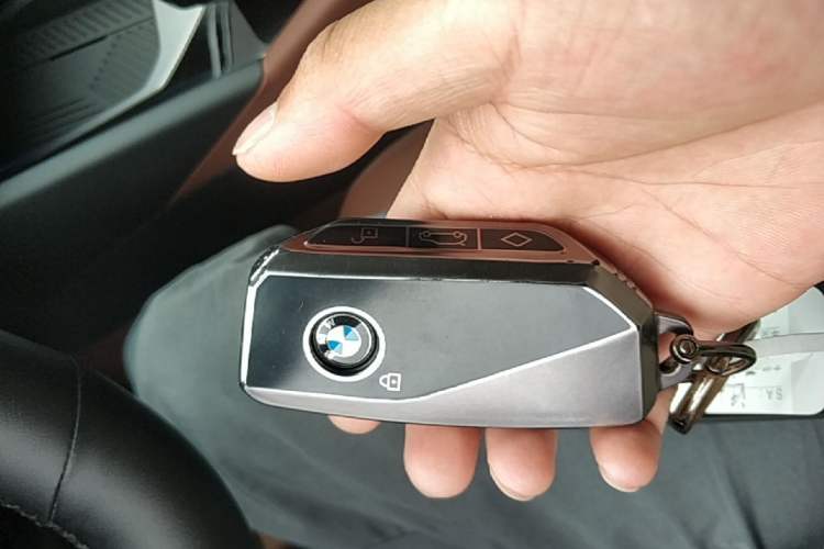 Used BMW 5 Series 2025 530Li Leading Model M Sport Package Vehicle Key