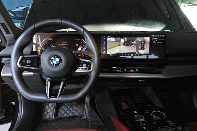 Used BMW 5 Series 2025 530Li Leading Model M Sport Package Center Console