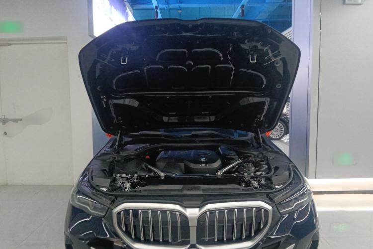 Used BMW 5 Series 2025 530Li Luxury Edition M Sport Package Engine Bay