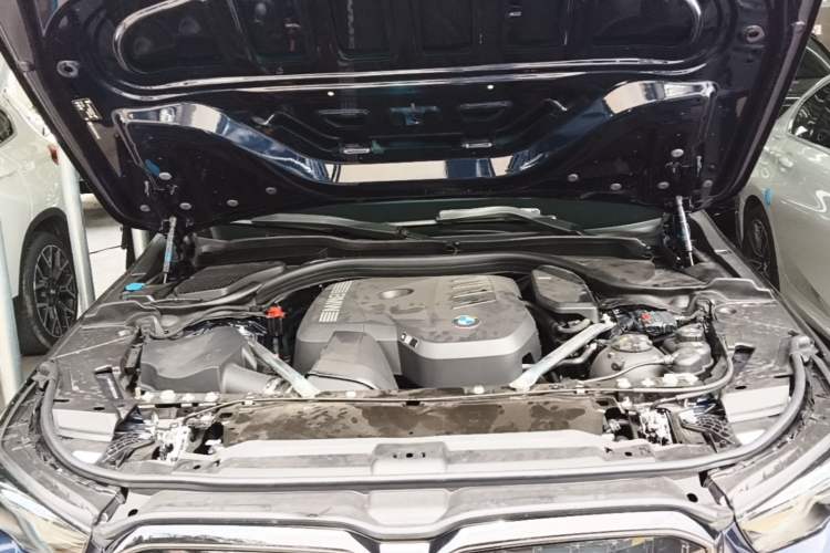 Used BMW 5 Series 2025 530Li Luxury Edition M Sport Package Engine Bay