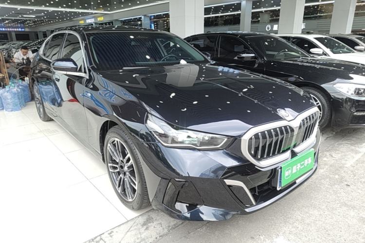 Used BMW 5 Series 2025 525Li M Sport Package Exterior 1