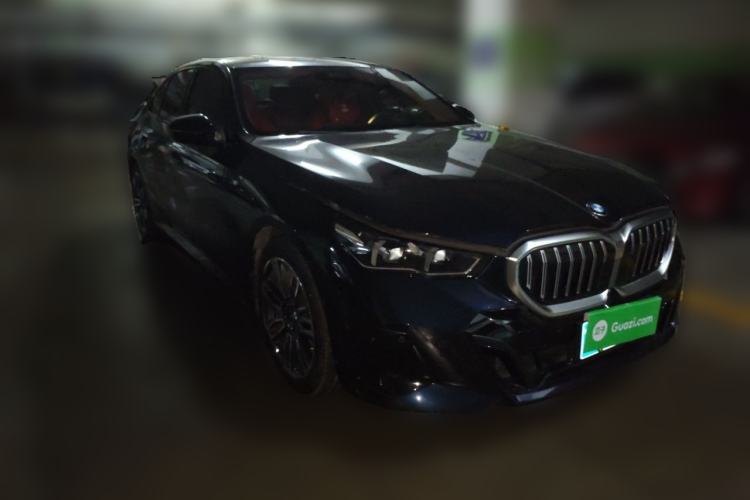 Used BMW 5 Series 2025 525Li M Sport Package Front Right 45 Deg