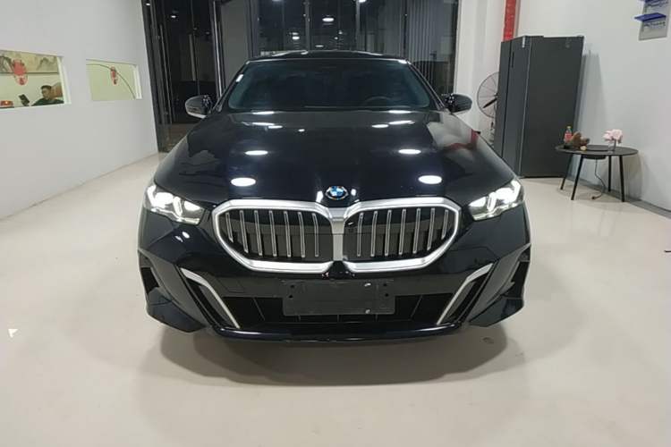 Used BMW 5 Series 2025 530Li xDrive M Sport Package Front