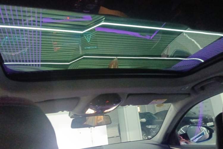 Used BMW 5 Series 2025 530Li Luxury Edition M Sport Package Headliner