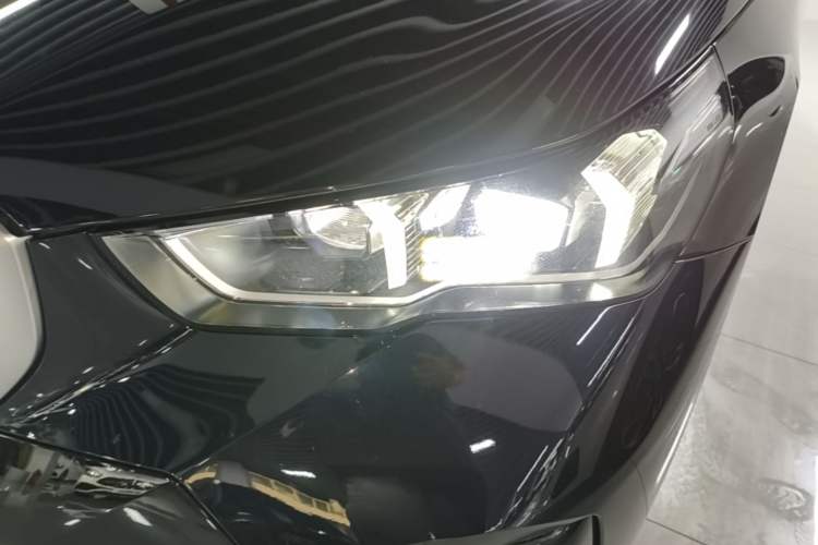 Used BMW 5 Series 2025 530Li Leading Model M Sport Package Left Front Headlight