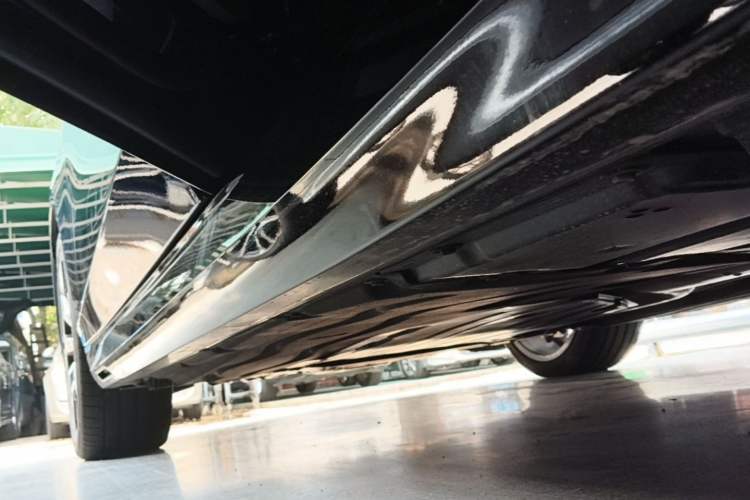 Used BMW 5 Series 2025 530Li Luxury Edition M Sport Package Left Side Sill