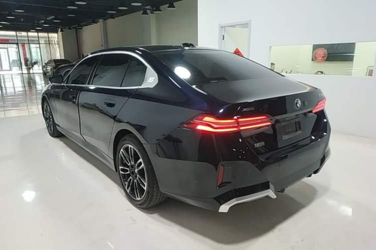 Used BMW 5 Series 2025 530Li xDrive M Sport Package Rear Left 45 Deg