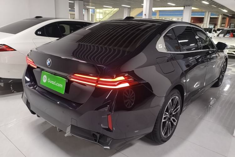 Used BMW 5 Series 2025 530Li Leading Model M Sport Package Rear Right 45 Deg