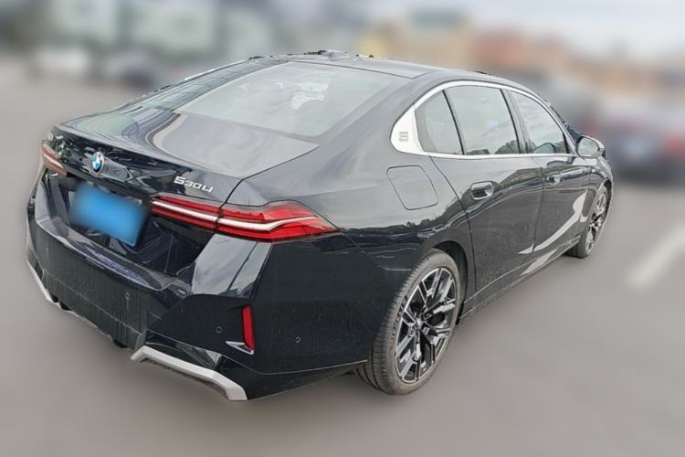 Used BMW 5 Series 2025 530Li Luxury Edition M Sport Package Rear Right 45 Deg