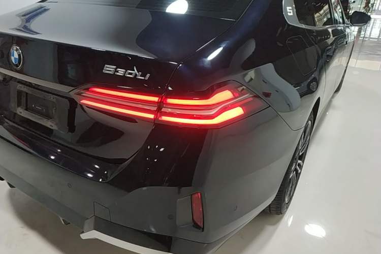 Used BMW 5 Series 2025 530Li xDrive M Sport Package Right Rear Taillight