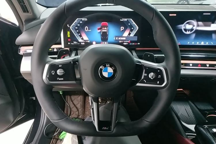 Used BMW 5 Series 2025 530Li xDrive M Sport Package Steering Wheel