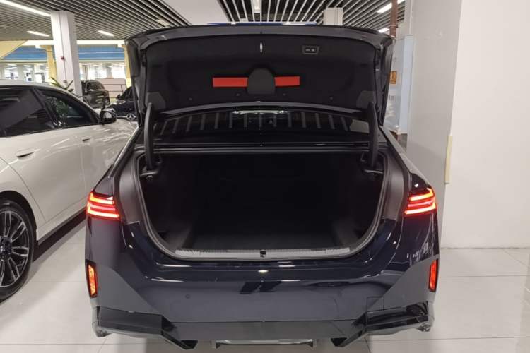 Used BMW 5 Series 2025 530Li Leading Model M Sport Package Trunk