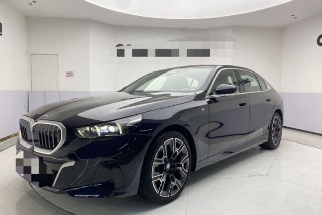 Used BMW 5 Series 2025 530Li Luxury Edition M Sport Package