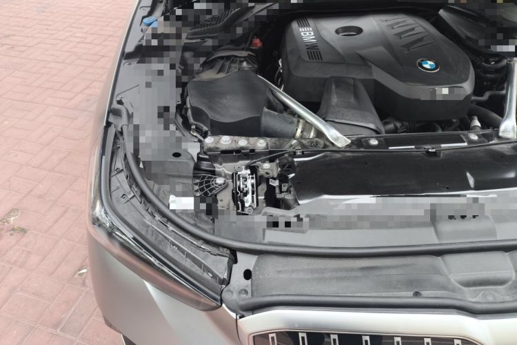 Used BMW 5 Series 2025 530Li Luxury Edition M Sport Package Engine Bay Right