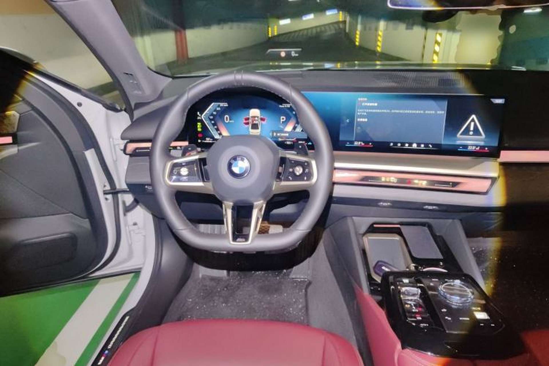 Used BMW 5 Series 2025 530Li Luxury Edition M Sport Package Steering Wheel