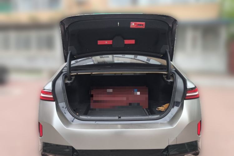 Used BMW 5 Series 2025 530Li Luxury Edition M Sport Package Trunk