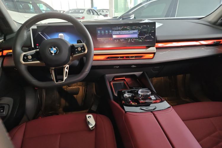 Used BMW 5 Series 2025 530Li Luxury Edition M Sport Package Center Console
