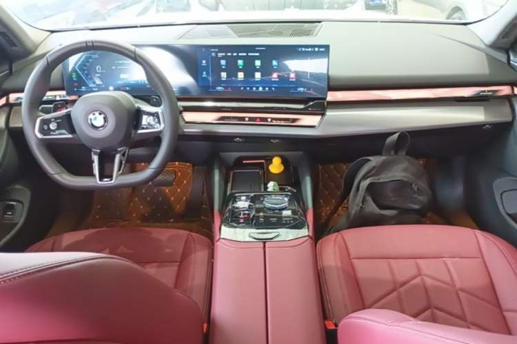 Used BMW 5 Series 2025 530Li Leading Model M Sport Package Center Console