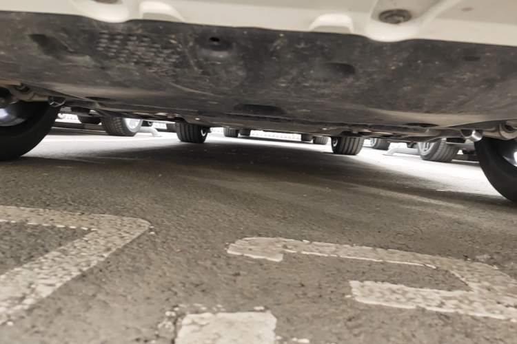 Used BMW 5 Series 2025 530Li Leading Model M Sport Package Chassis Front