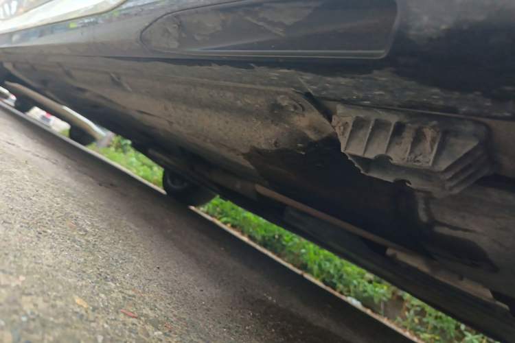 Used BMW 5 Series 2025 525Li M Sport Package Chassis Front Right