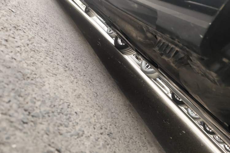 Used BMW 5 Series 2025 530Li Leading Model M Sport Package Chassis Front Right