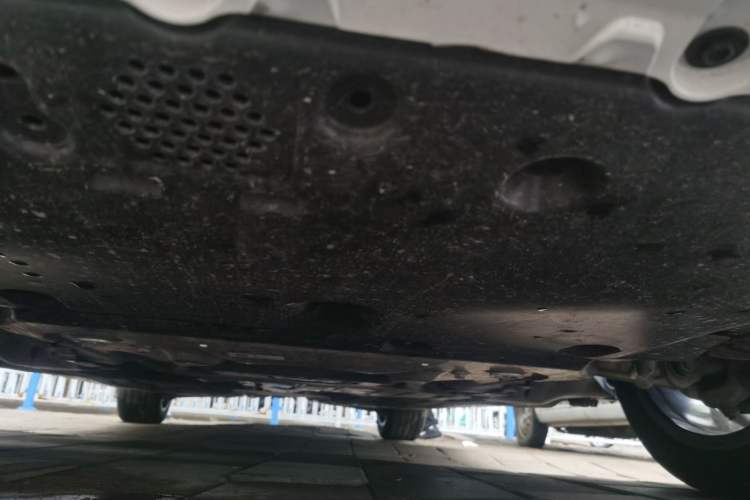 Used BMW 5 Series 2025 530Li Leading Model M Sport Package Chassis Front