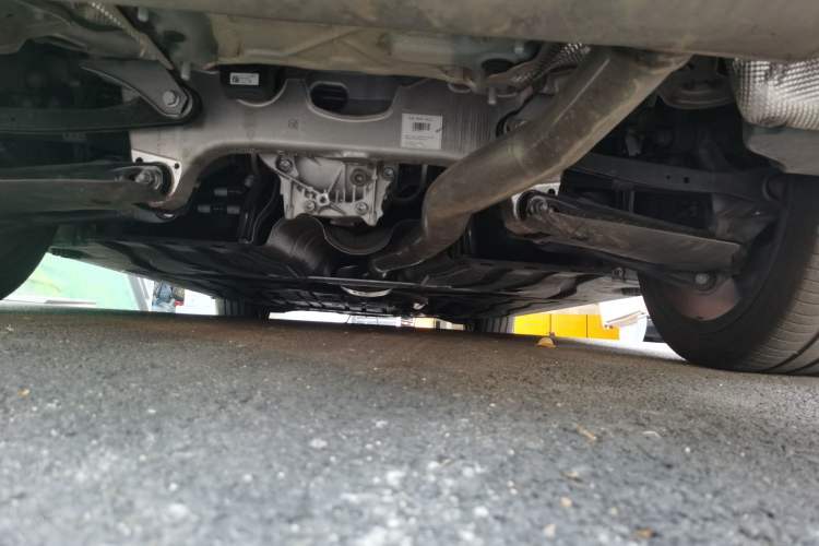 Used BMW 5 Series 2025 530Li Luxury Edition M Sport Package Chassis Rear