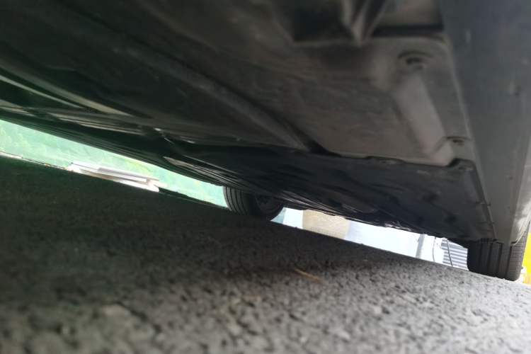 Used BMW 5 Series 2025 530Li Luxury Edition M Sport Package Chassis Rear Right