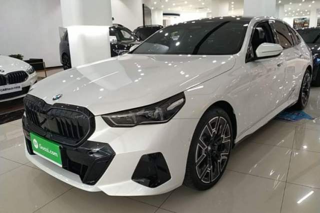 Used BMW 5 Series 2025 530Li Luxury Edition M Sport Package